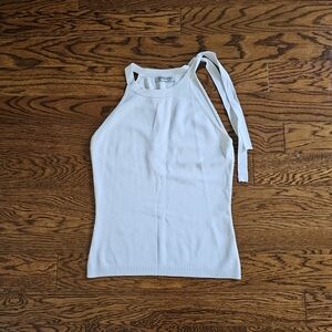 Elegant White Sleeveless Top